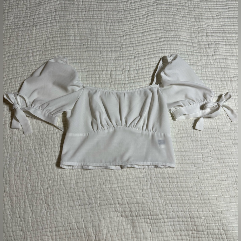 Knot Cuff Shirred Back Solid Top